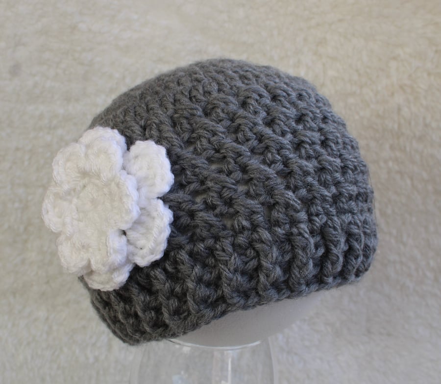 Toddler Girl Chunky Beanie Hat with Flower - Grey with White Flower - 1-3 years