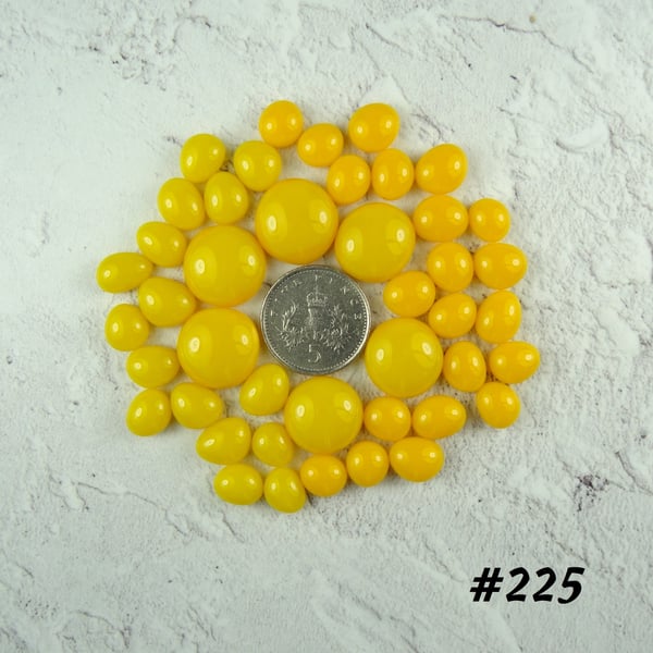 25g yellow art glass cabochons, for jewellery making, crafting (225)