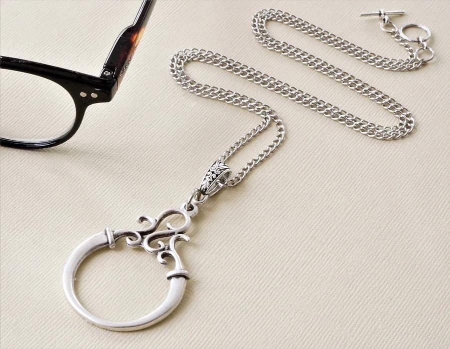 Antique silver finish glasses chain with a pretty scroll design ring 