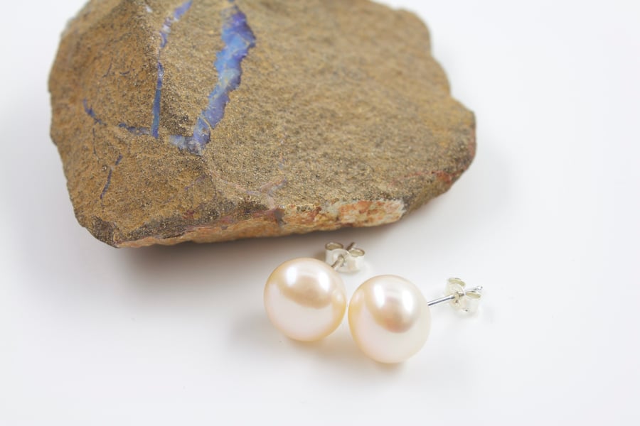 Large Button Shaped Peach Pearl and Silver Stud Earrings