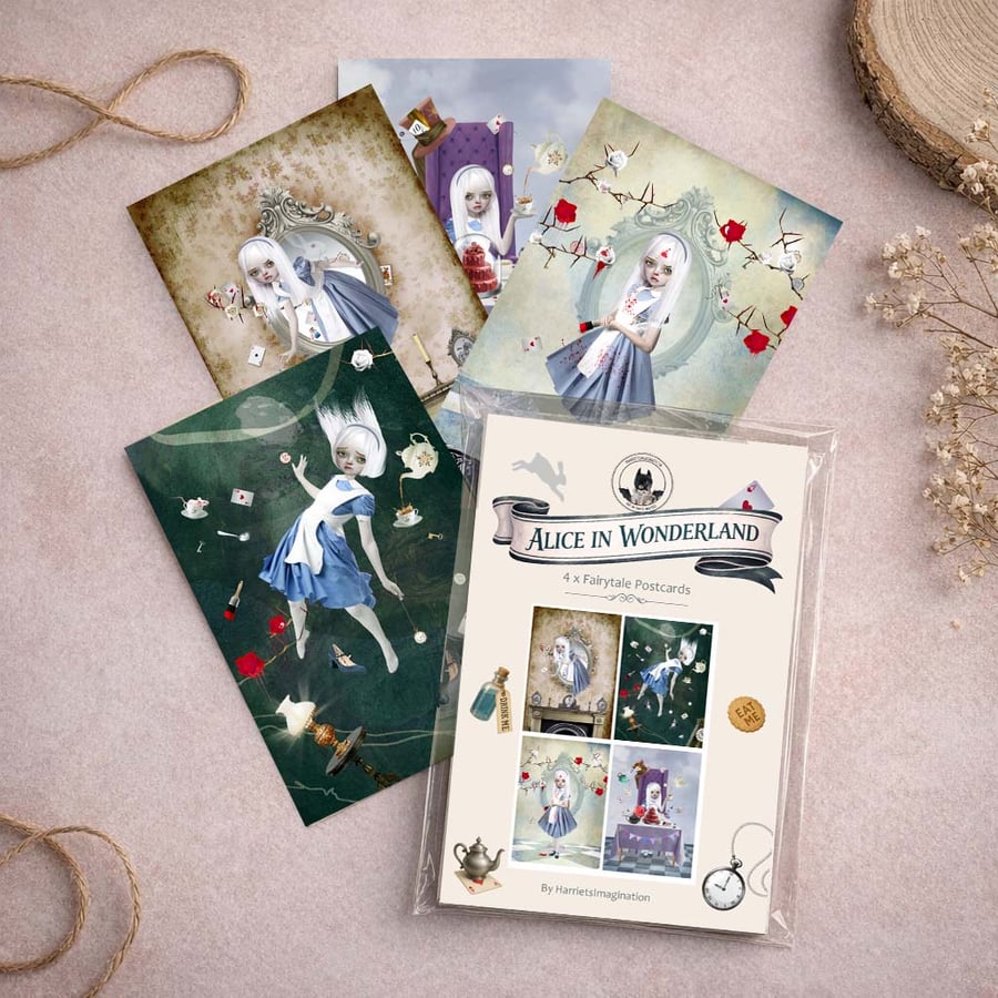 Alice In Wonderland Postcard Set x 4