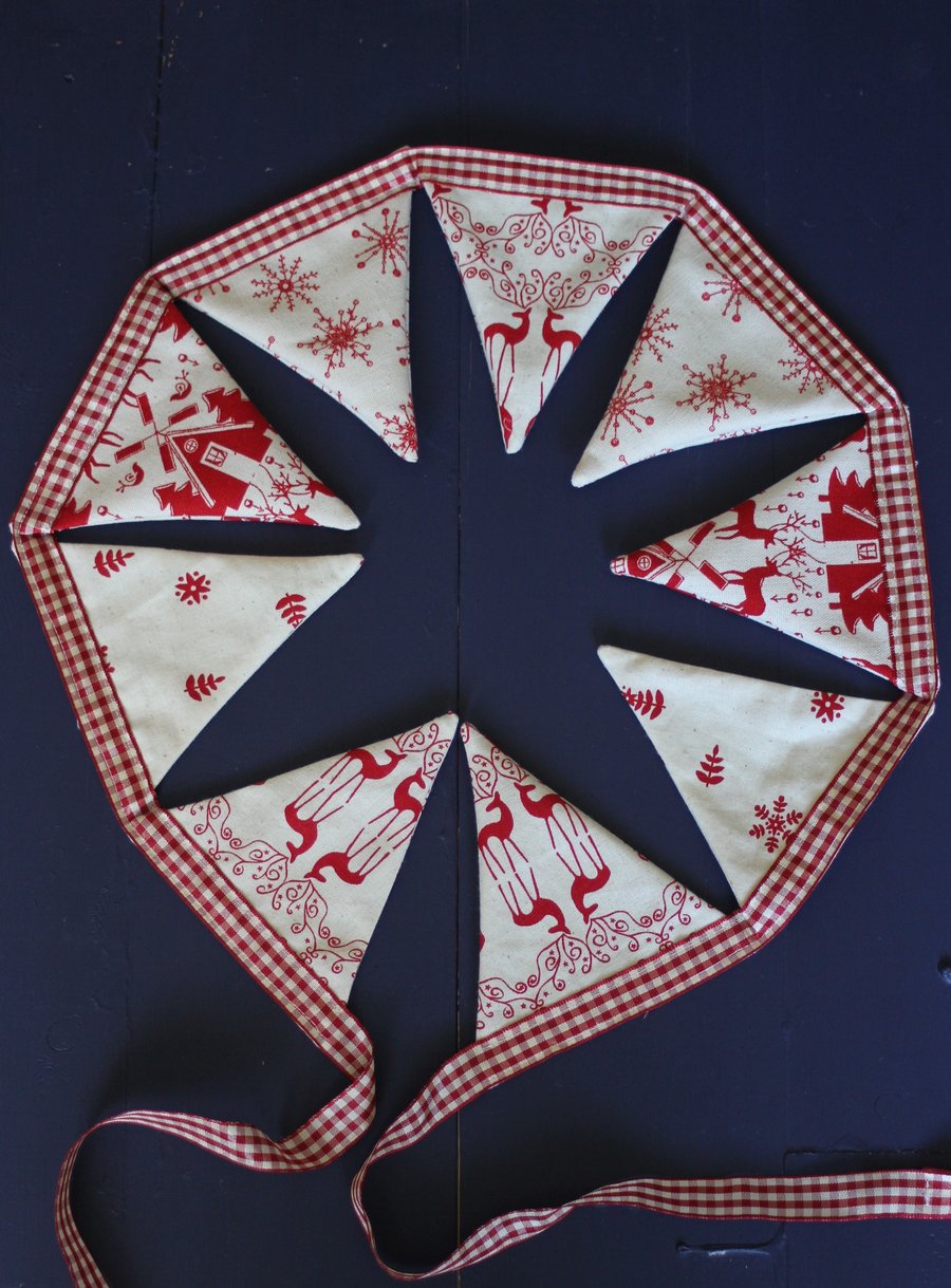 Red and cream mini (dresser) bunting 