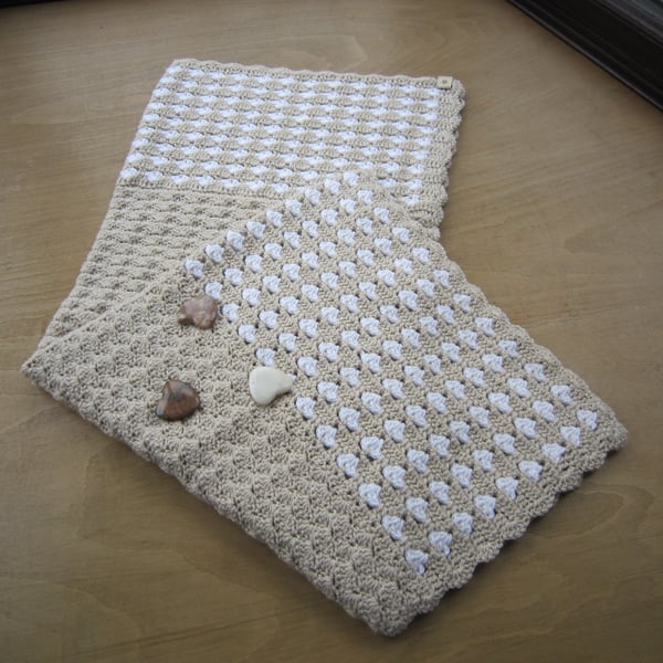 Crochet Beige and White Baby Blanket, Newborn Blanket, Cot Blanket, Baby Gift 