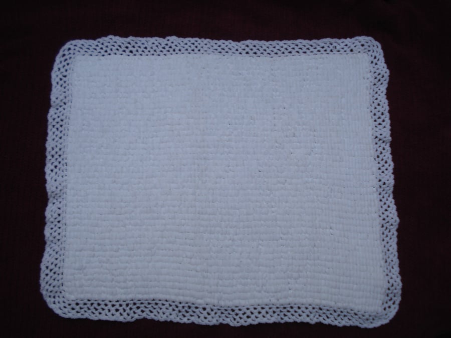 Pure White Knitted And Crochet Car Seat Blanket For Baby (R917)
