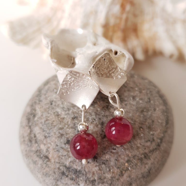 Sterling Silver Textured Square Earrings With Raspberry Quartz Drops Free UK PP