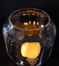 Engraved hurricane lamp (floral garland)  - Image 4