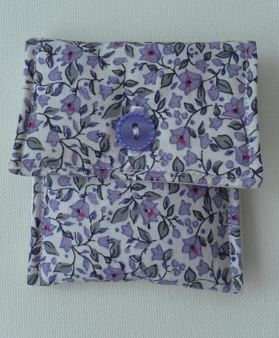 Small Coin Purse, lilac floral cotton, button and buttonhole