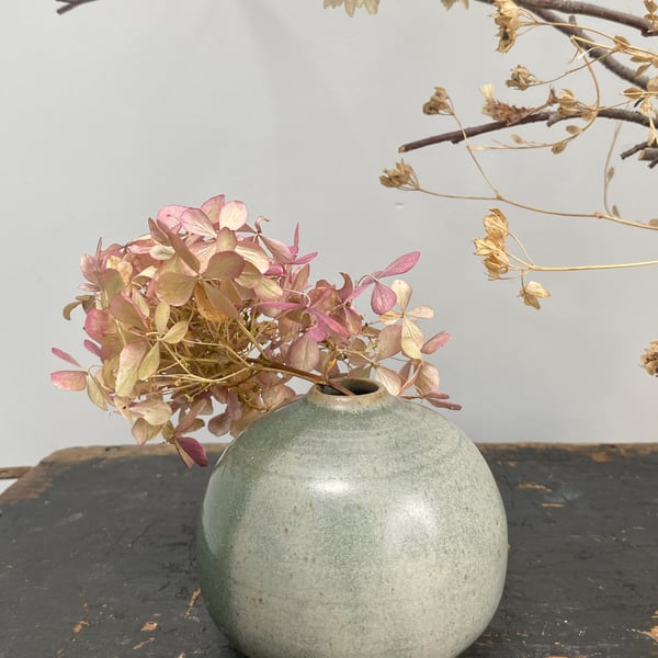 Stoneware stem vase