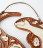 Otter ceramic wall plaque - Image 5