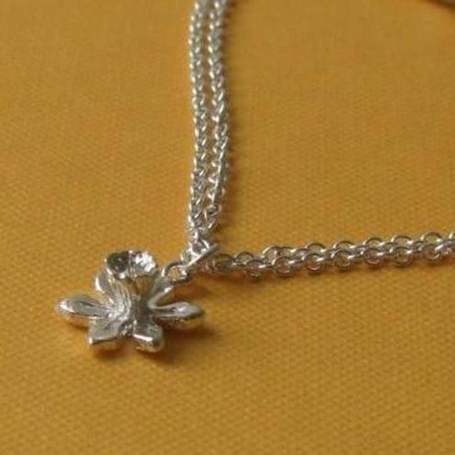 Silver Daffodil Bracelet