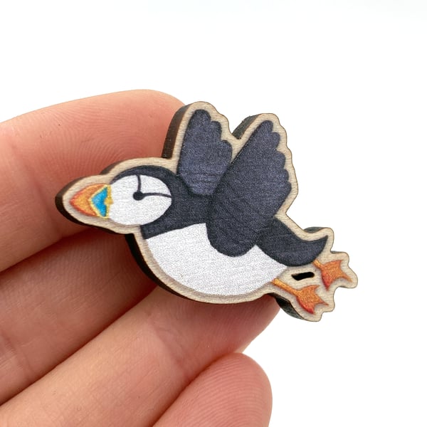 Wooden Pin Badge - Puffin - Maple Wood Brooch - Seaside Accessories and Gifts