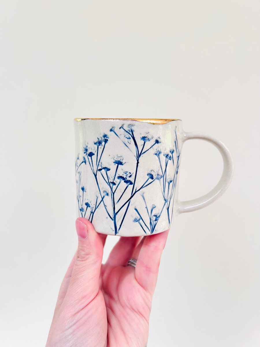 Botanical mug with gold rim 