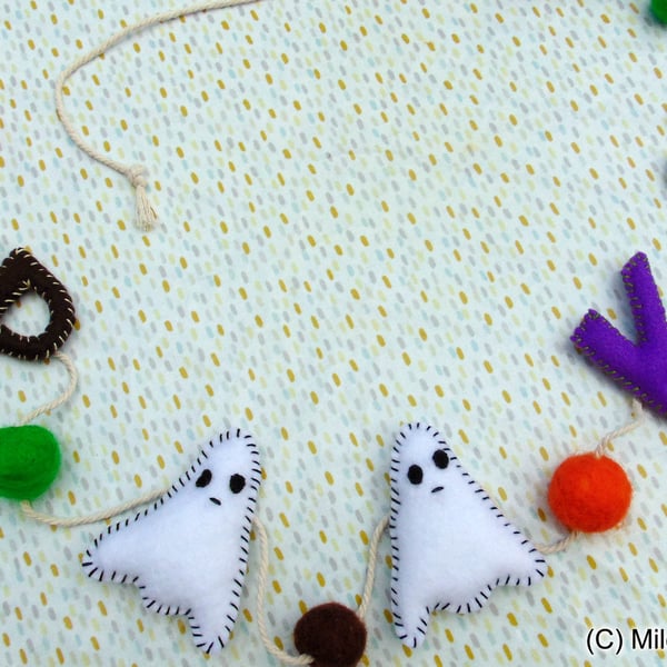 Spooky Halloween Felt Banner