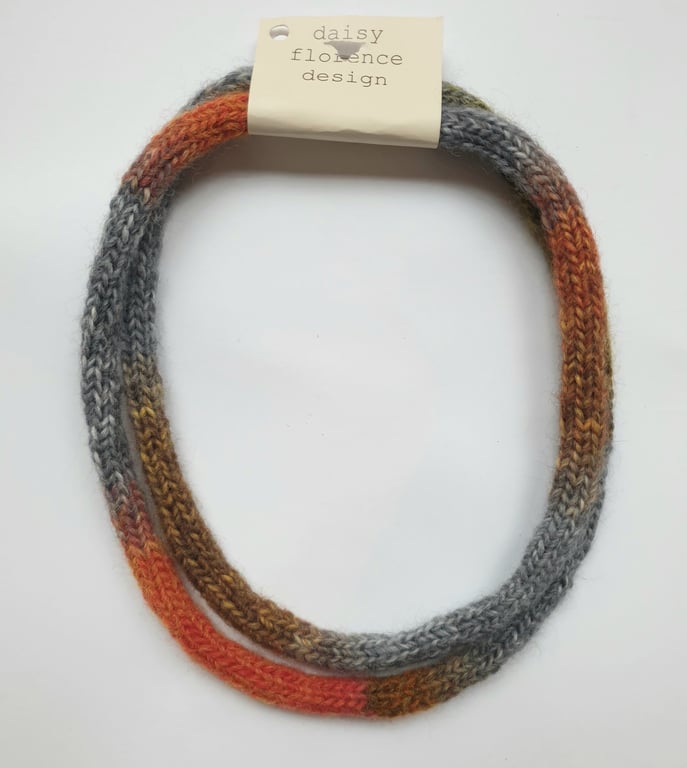Stripey loop necklace