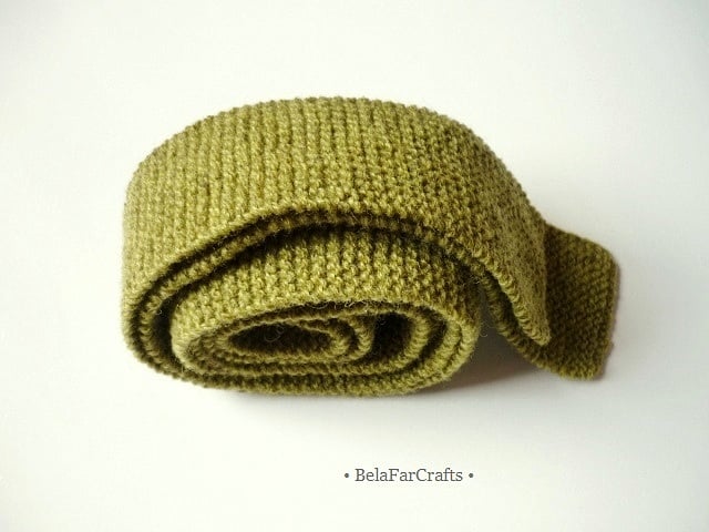 Scottish wool olive green tie - 7th wedding anniversary - Guys knitted necktie
