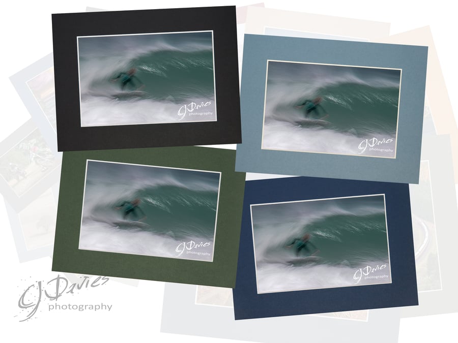 CJ236 - card depicting surfer and sea in motion