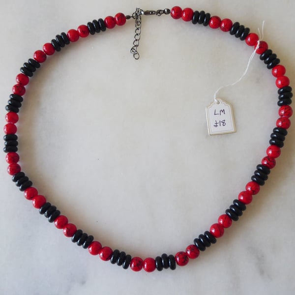 Red and Black Beaded Adjustable Necklace - Summer Seconds