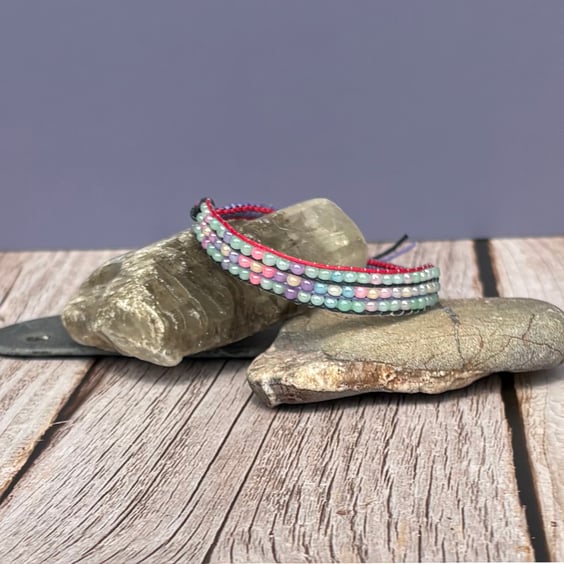 Glass Seed Bead Friendship Bracelet - Chunky Flowers