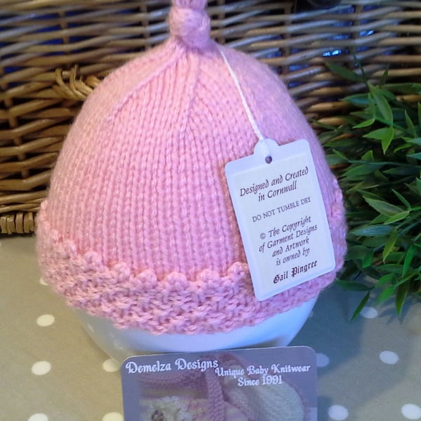 Baby Girl's Pink Hand Knitted  Hat  0- 3 months size 