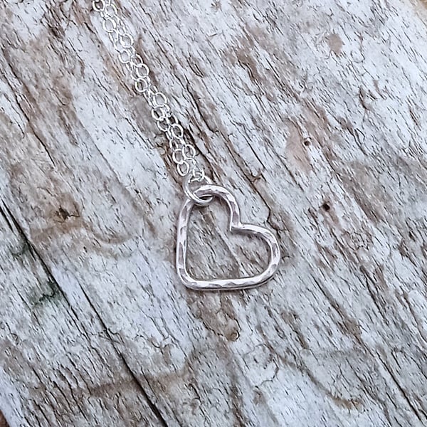 Small Sterling Silver Heart Pendant Necklace (NKSSPDHT6) - UK Free Post