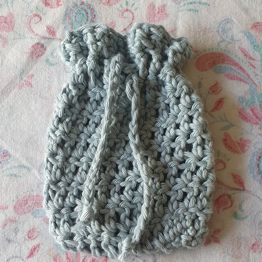 Soap saver, soap pouch, soap bag, hand crocheted, natural cotton yarn 