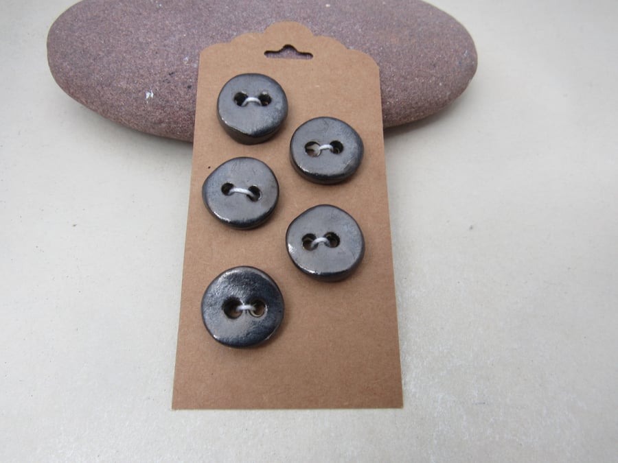 5 Small Round Metallic Ceramic Buttons