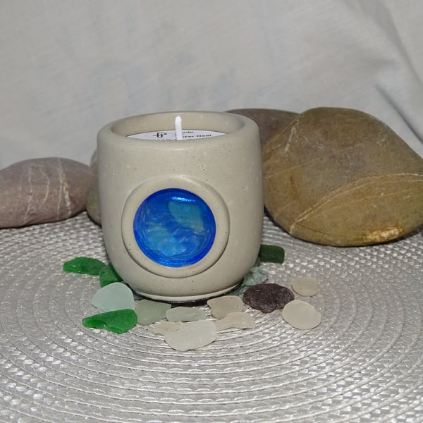 Concrete candle jar - Blue sea glass - Vanilla