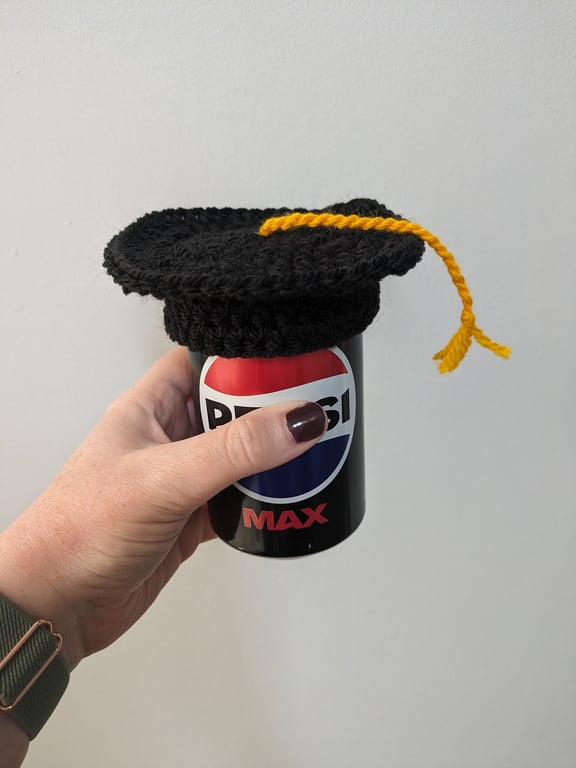 Graduation Cap Bottle Topper, Graduation Gift, Crochet Mortarboard Gift, Graduat