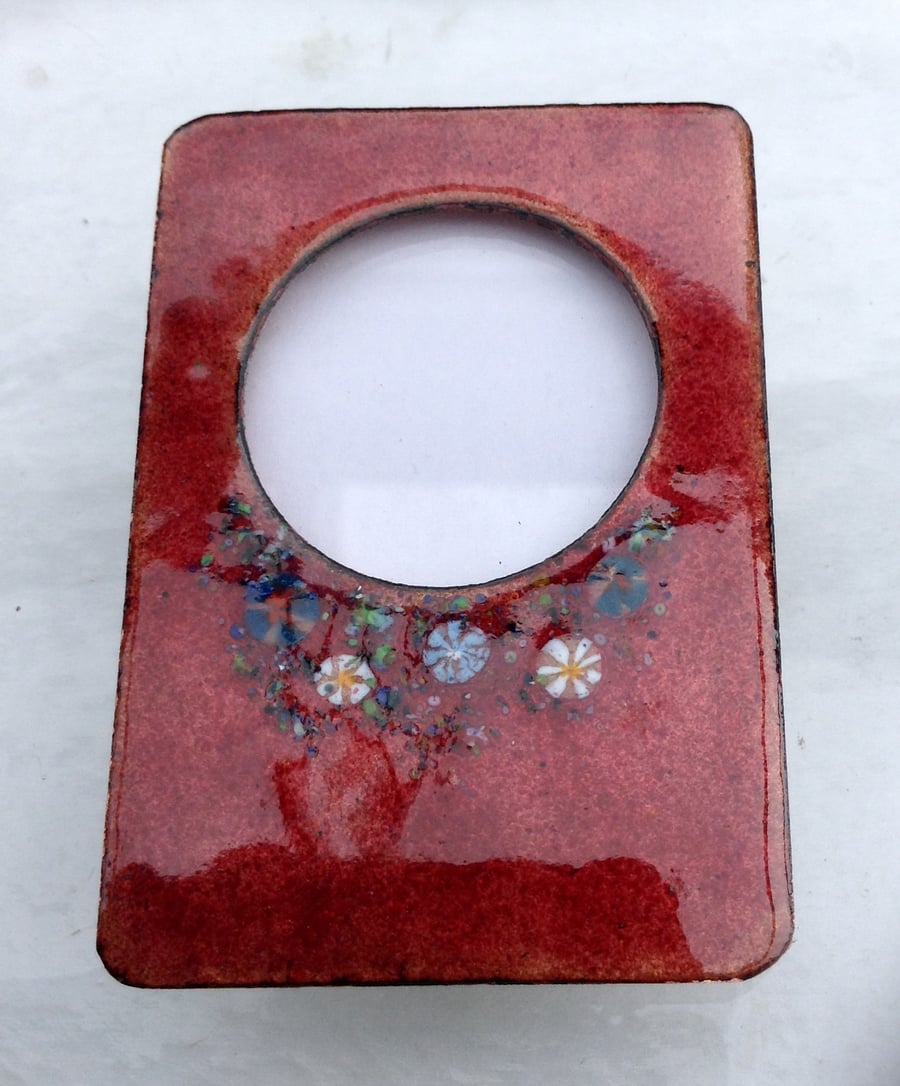 Enamelled photo frame in copper with molten glass flowers -RED