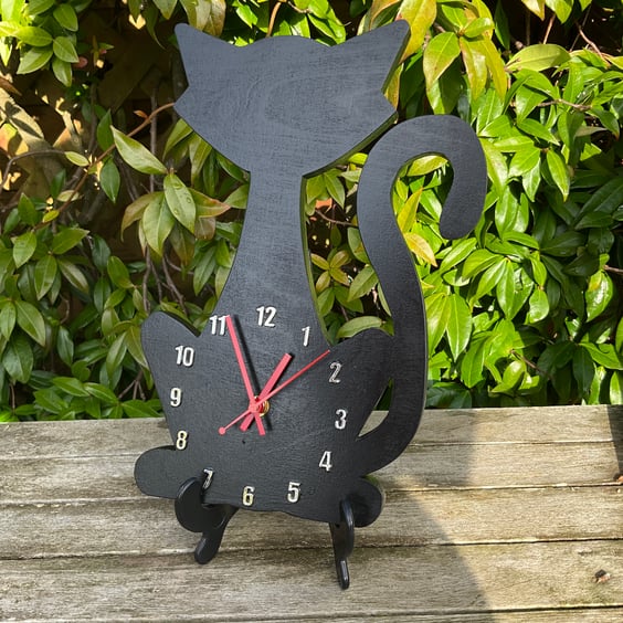 Black Cat Clock (WC17)