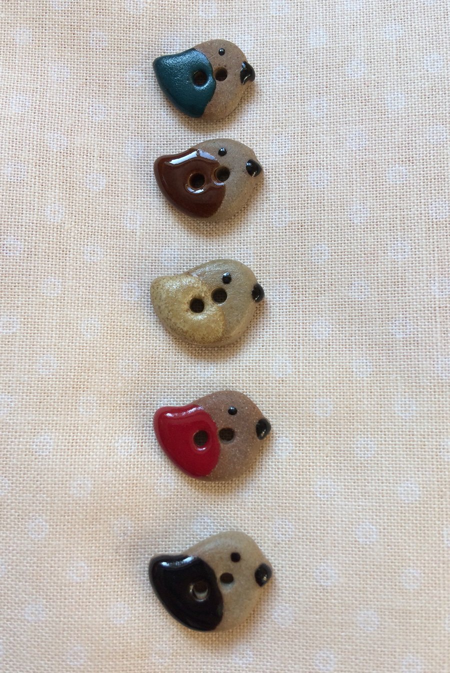 Set of 5 tiny winter bird buttons