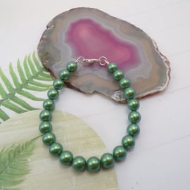 Green Round Pearl beaded Silver Bracelet.