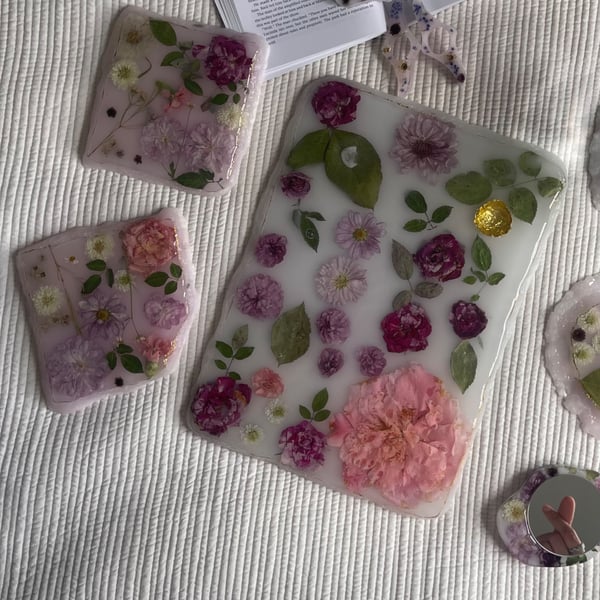 Handmade Resin Tray Set Pink Floral Design with Gold Detail and Coasters
