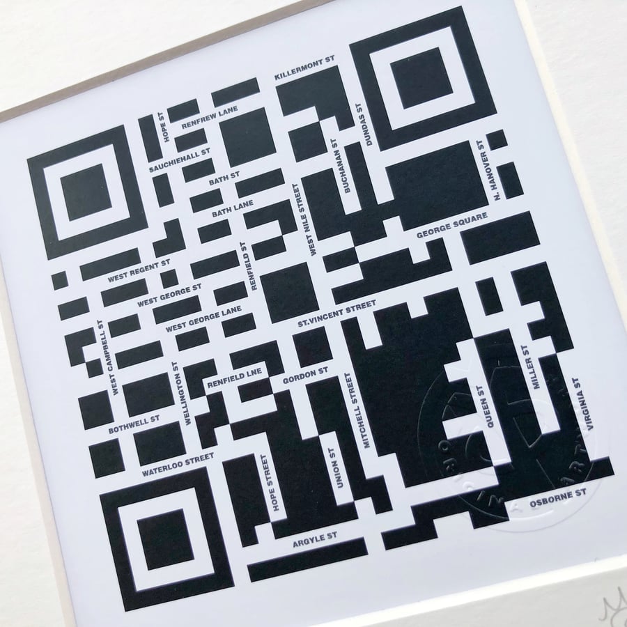 QR Glasgow, mounted