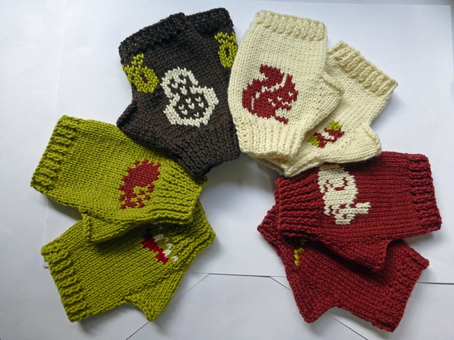 KNITTING PATTERN for Fingerless Mittens featuring 'Wee Woodlanders'