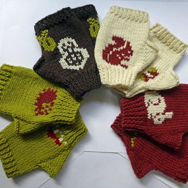 KNITTING PATTERN for Fingerless Mittens featuring 'Wee Woodlanders'