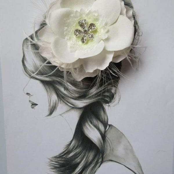 Ivory Rose Feather & Diamante Flower Bridal Vintage Retro Rockabilly Fascinator