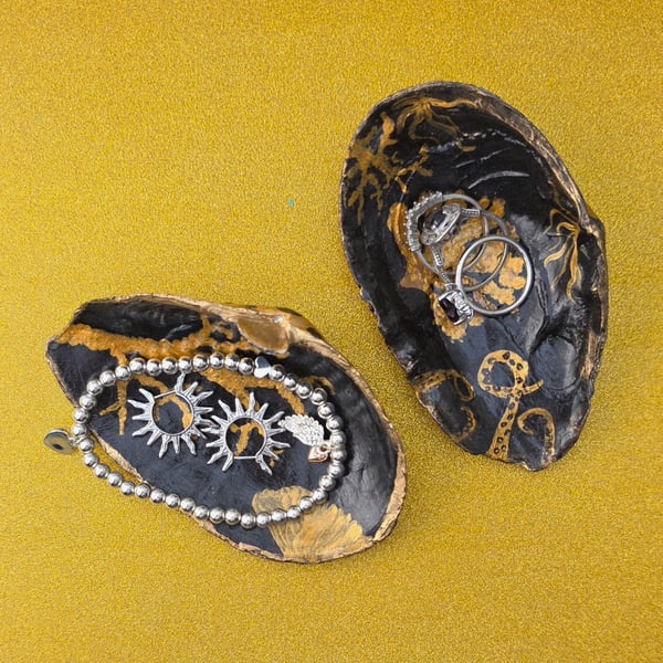 A Pair of Hand Decorated Gaper Shell Trinket Dishes