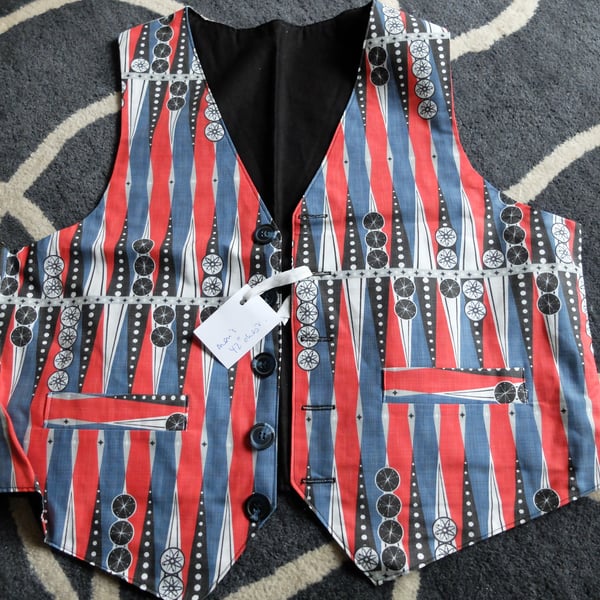 Mens waistcoat 42" chest Backgammon