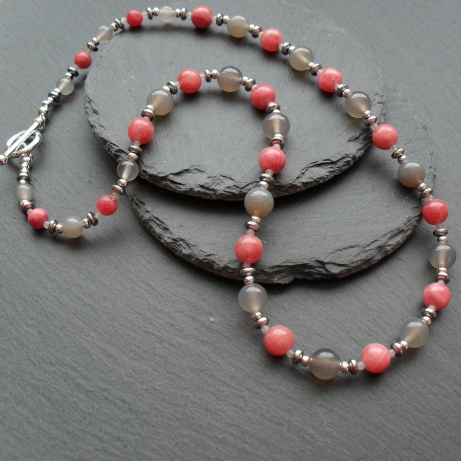 Rhodocrhosite, Haematite and Agate Necklace Strawberry pink and Grey