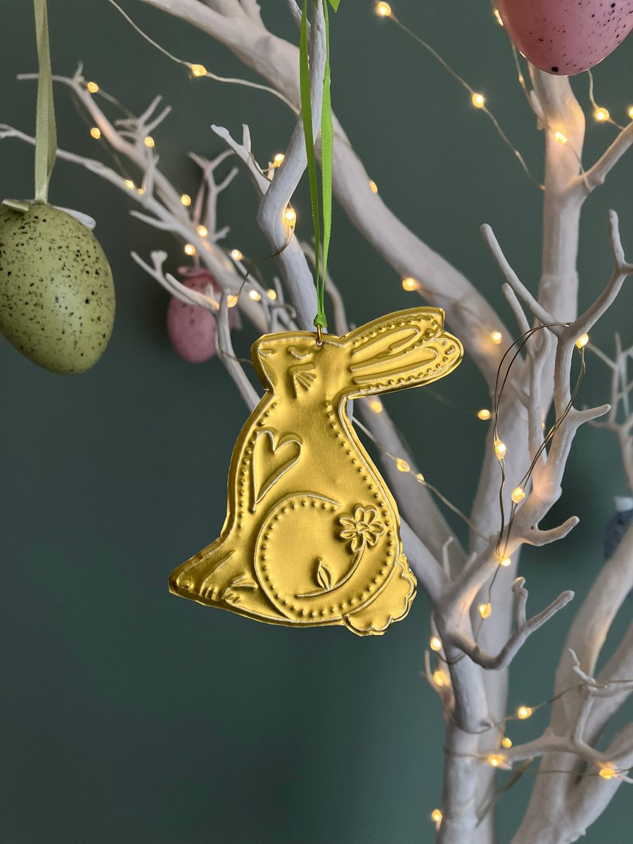 Hand Illustrated Easter Spring Bunny Rabbit Tin Hanging Decoration 