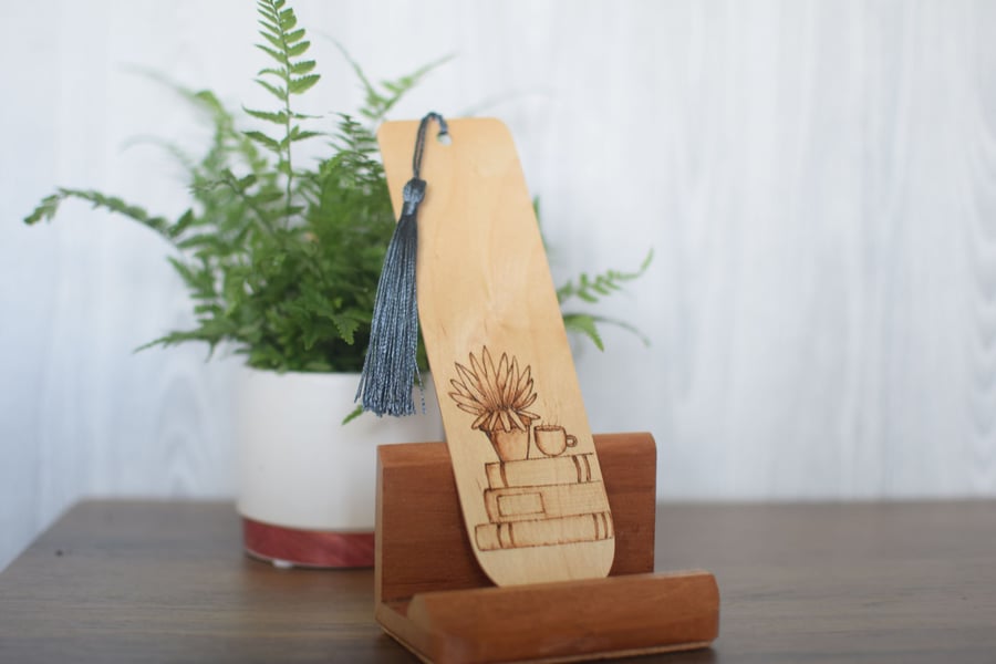 Wooden Pyrography Bookmark - Cosy Reading, Dark Blue 