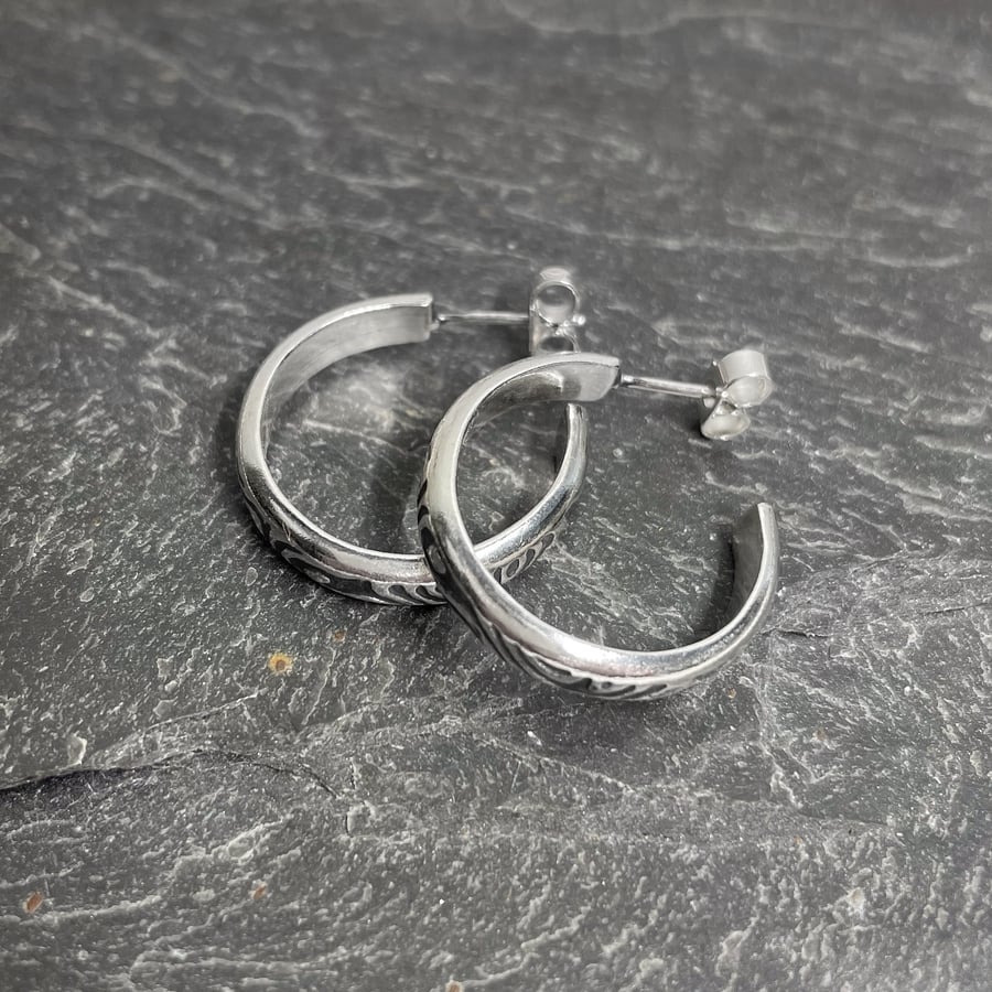 Silver hoop stud earrings, patterned hoops