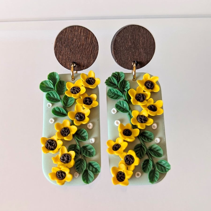 Sunflower spray drop earrings 