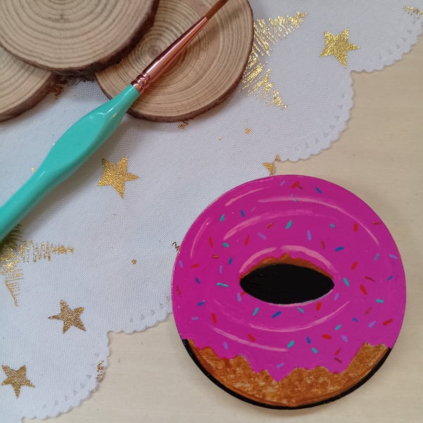 Wooden pink donut pocket mirror