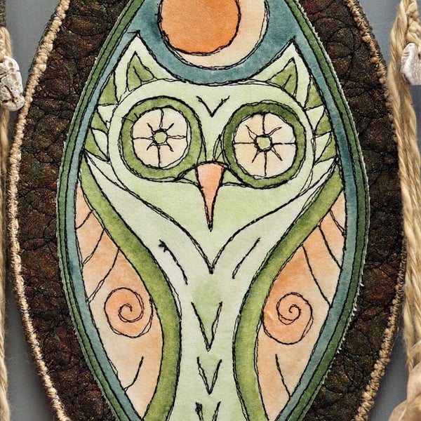 OTVM412 - Macrame Owl Totem - 70cmL x 32cmW total. Green - Natural - Orange