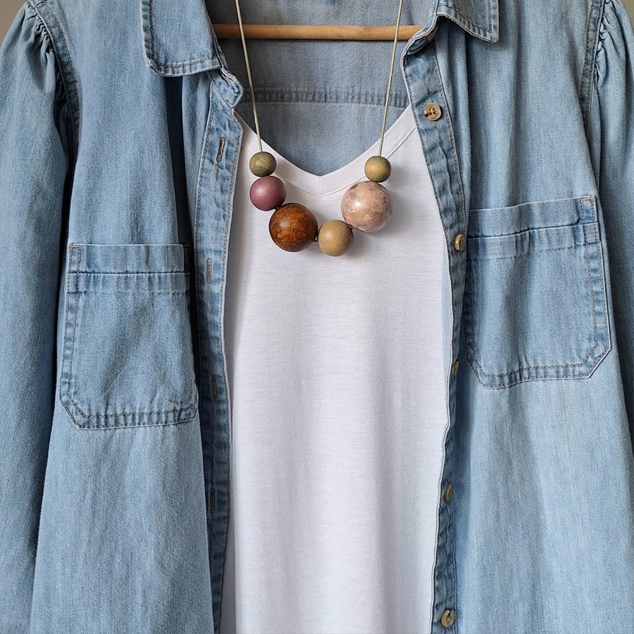 Rose - Gorgeous subtle pink, green and natural chunky beaded necklace