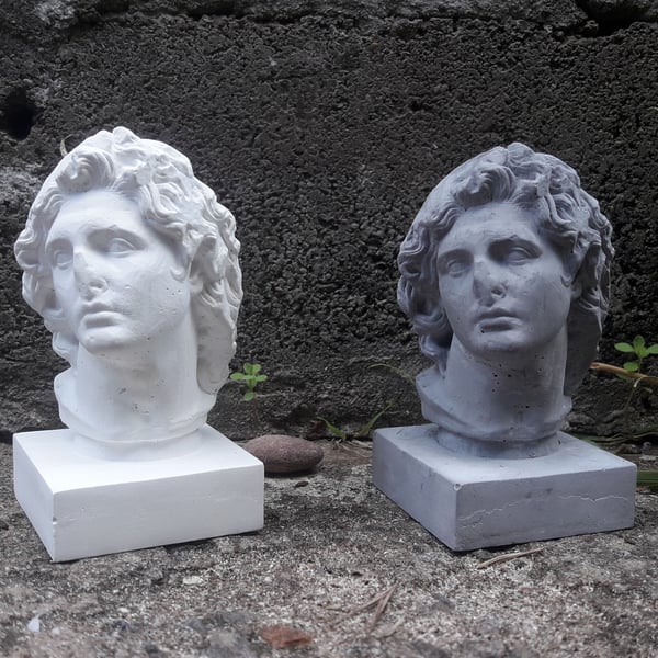 Concrete Helios Vaporwave Statue!