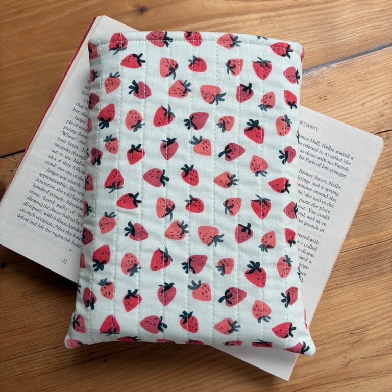 Strawberry Print Quilted Fabric Book Sleeve - Paperback Size 