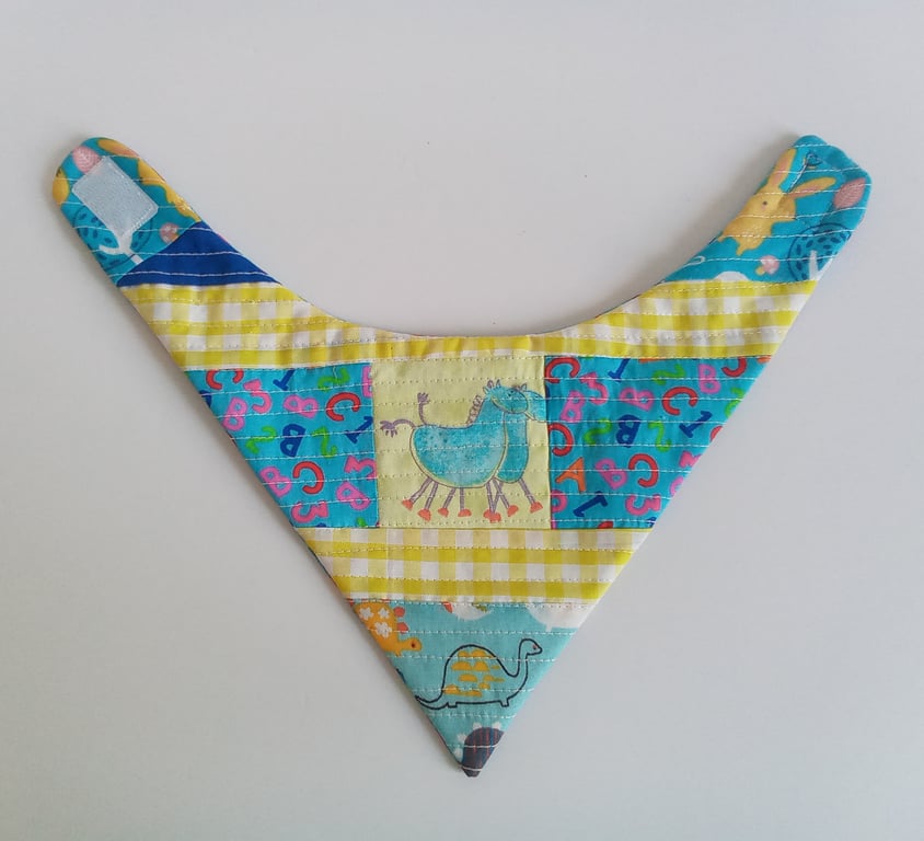 Bandana bib, bib, patchwork bandana bib, quilted bib, reversible bandana bib